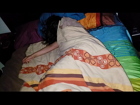 ❤️ सौतेनी आमा सुतेको बेला आफ्नी जवान सौतेनी आमालाई पिट्दै। ne.passiveincome1.ru मा